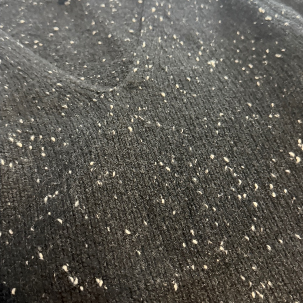 Burberry London virgin wool and cashmere Black Speckled v-neck Sweater - Picture 6 of 9